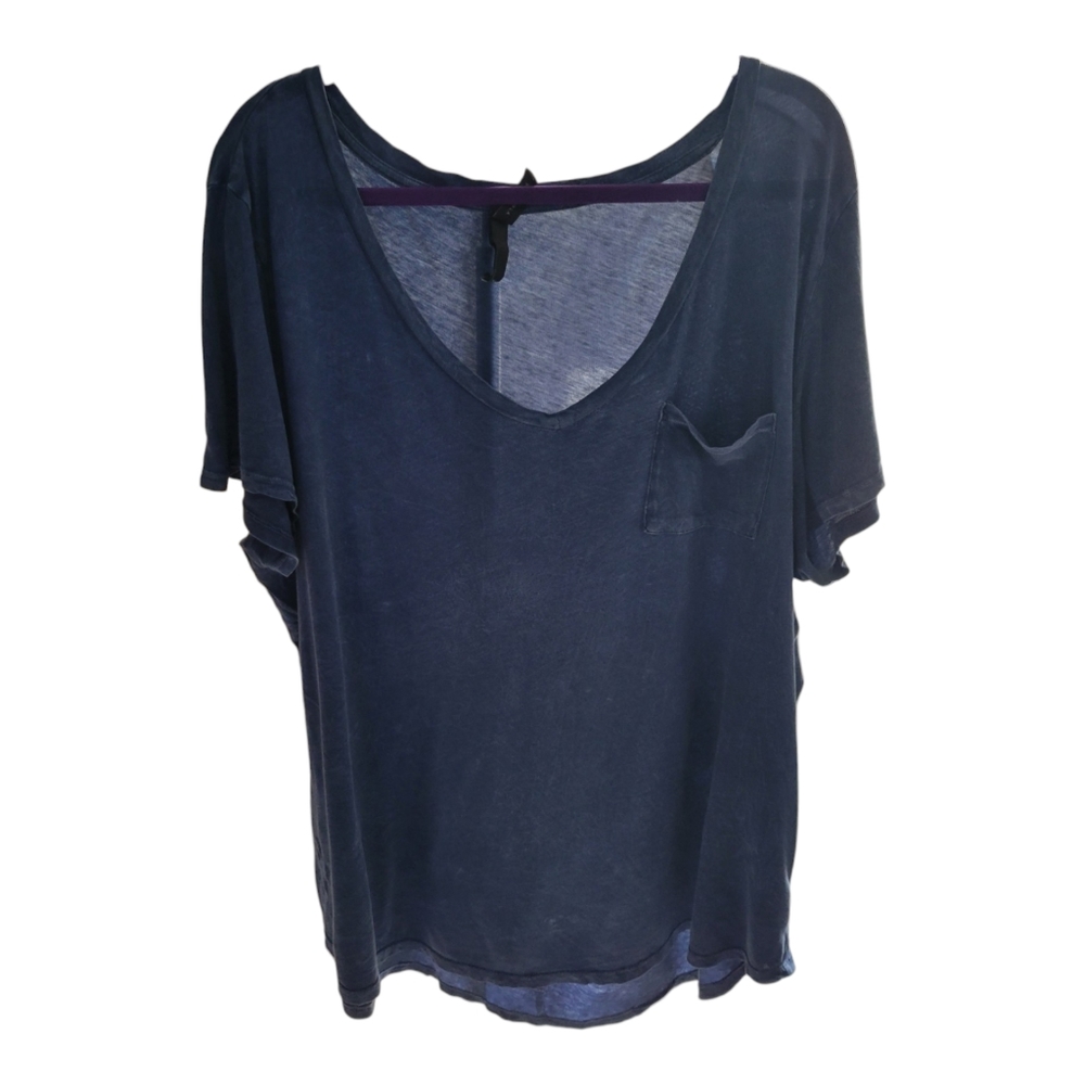 Women's Plus Size 3 Torrid V Neck Short Sleeve Teeshirt